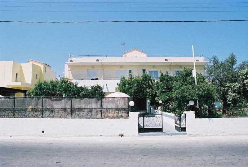 Apartmán Lemon Trees Kremastí Exteriér fotografie